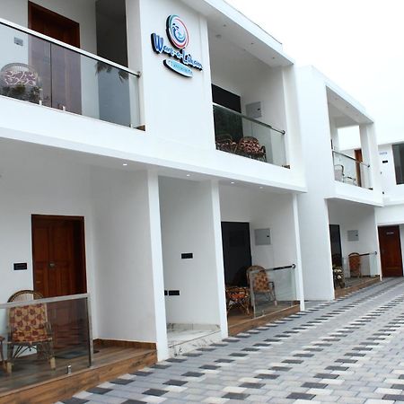 Wavealokam Beach Retreat Varkala Esterno foto