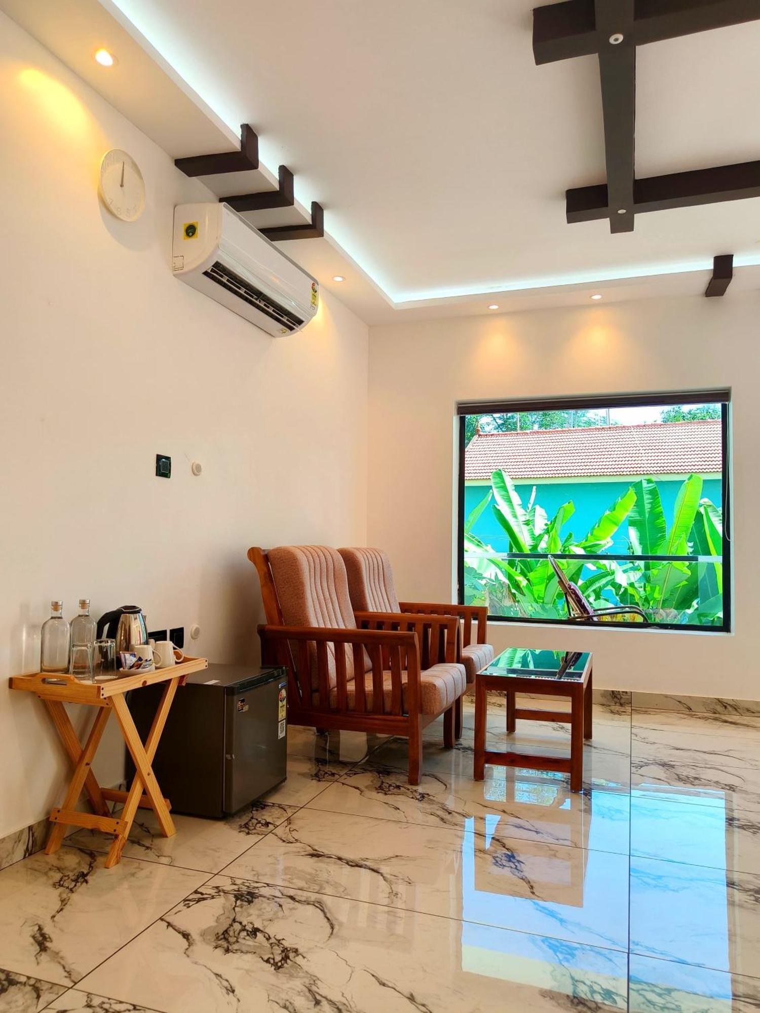 Wavealokam Beach Retreat Varkala Esterno foto