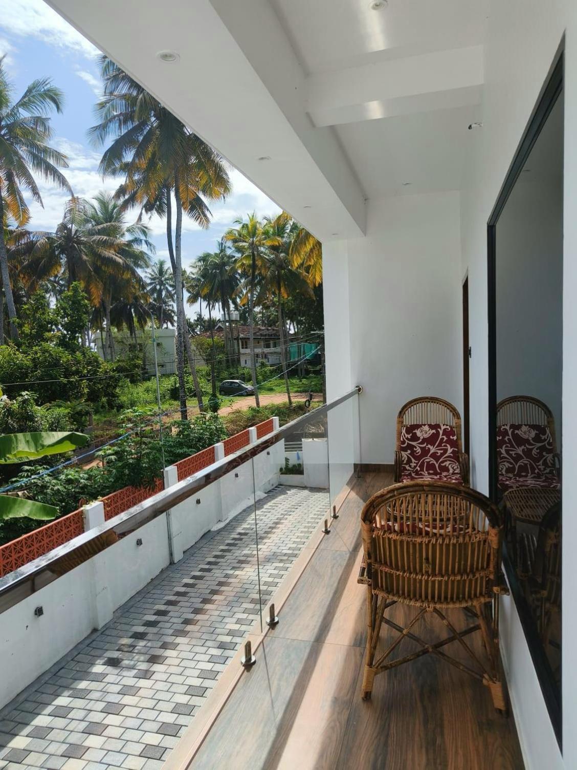 Wavealokam Beach Retreat Varkala Esterno foto