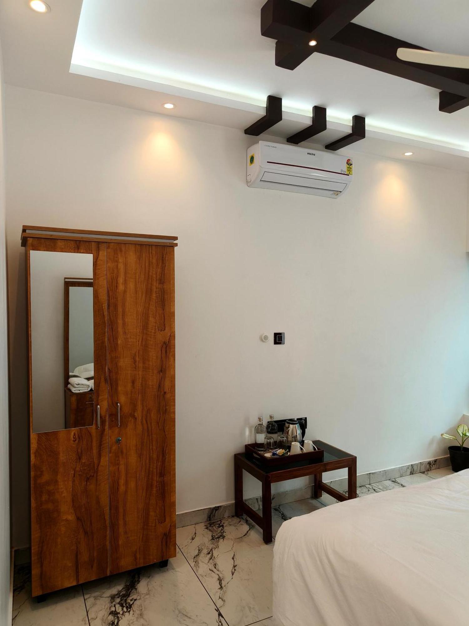 Wavealokam Beach Retreat Varkala Esterno foto
